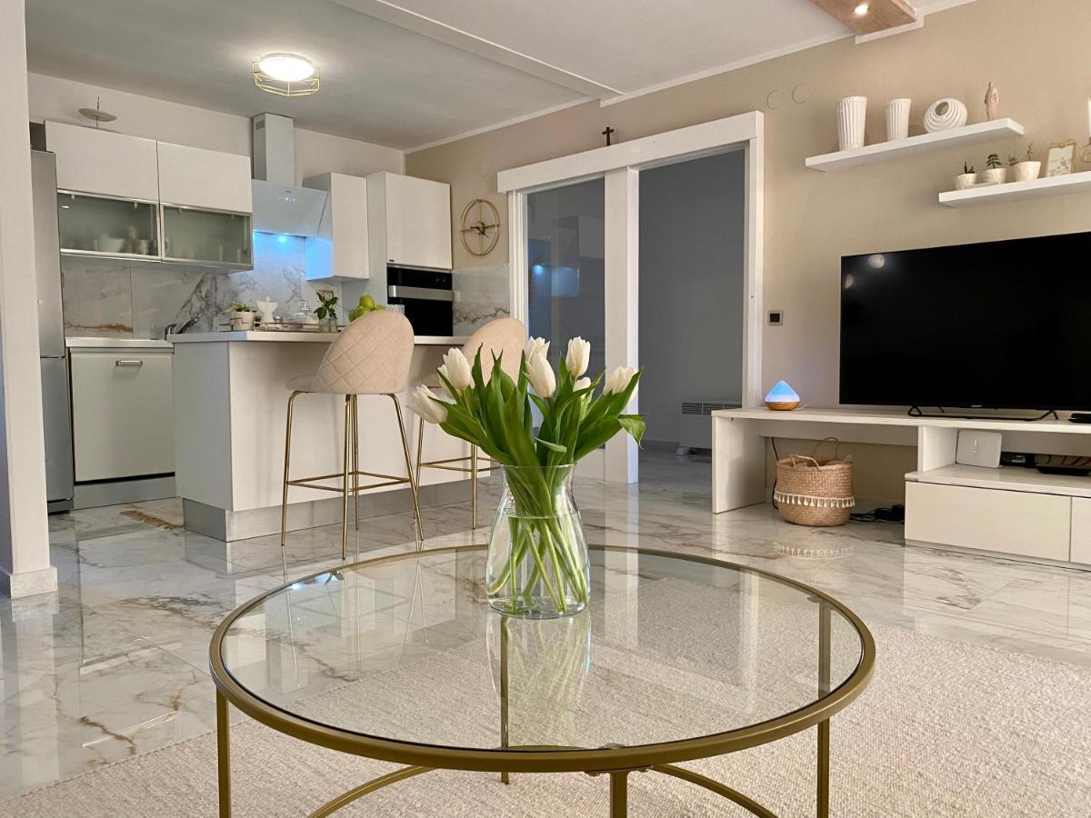Apartman Bartol Betina  Εξωτερικό φωτογραφία