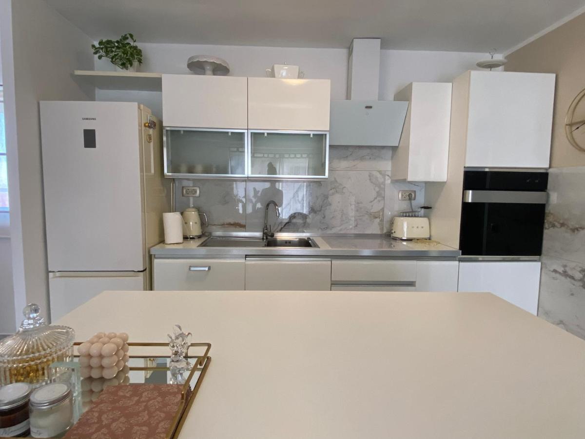 Apartman Bartol Betina  Εξωτερικό φωτογραφία